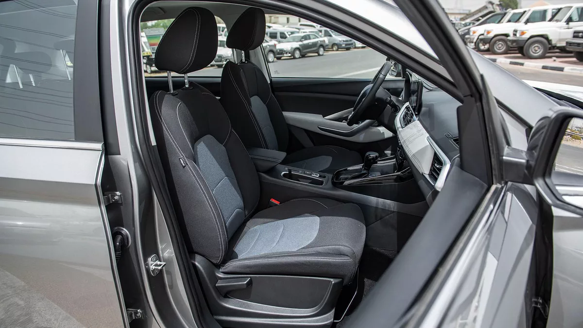 2024 Chevrolet Captiva Silver – Modern SUV with Style-7-7