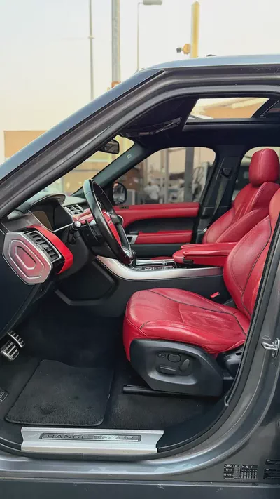 رنج روفر 2014 محول SVRنظيف Land Rover Range Rover Sport HSE S 2014 - GCC Specs - Well Maintained-9