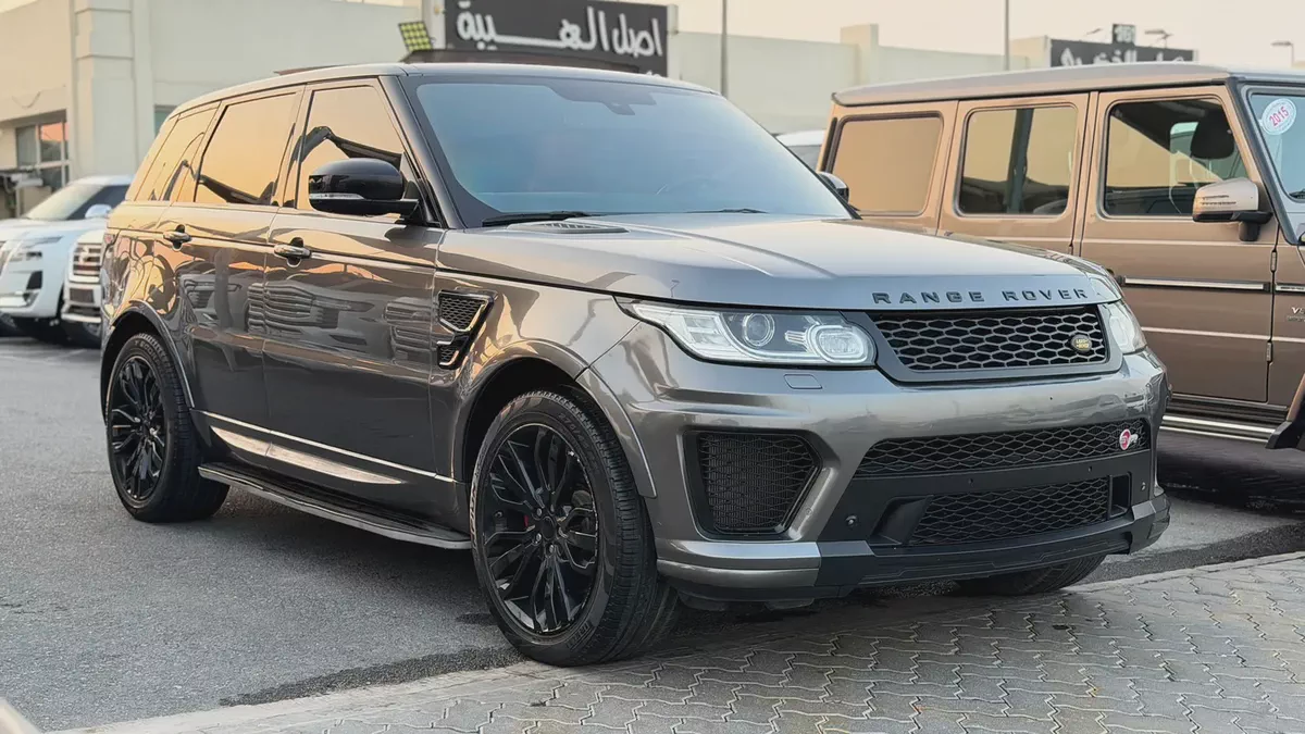 رنج روفر 2014 محول SVRنظيف Land Rover Range Rover Sport HSE S 2014 - GCC Specs - Well Maintained-2-2