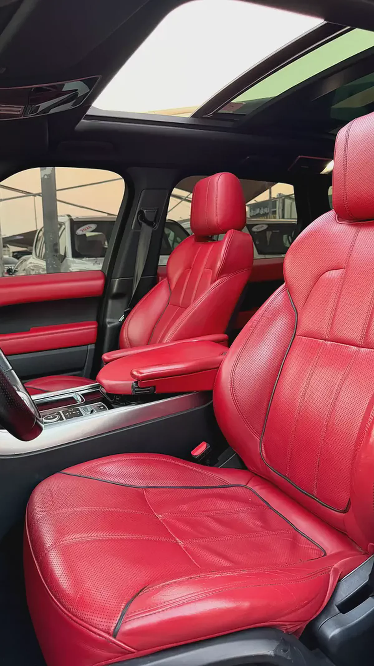 رنج روفر 2014 محول SVRنظيف Land Rover Range Rover Sport HSE S 2014 - GCC Specs - Well Maintained-6-6