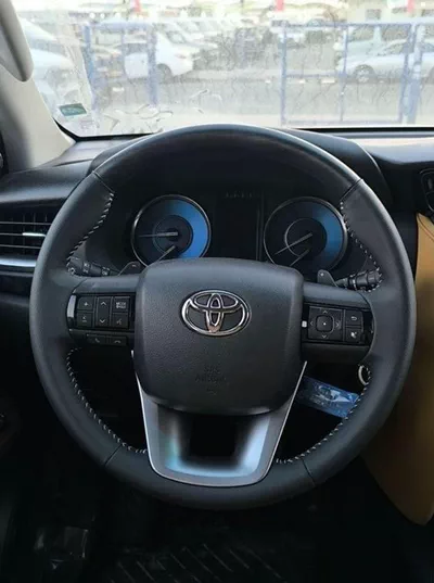 Toyota Fortuner EXR FORTUNER SR5  2.7L AT FULL OPTION PETROL 2024-9