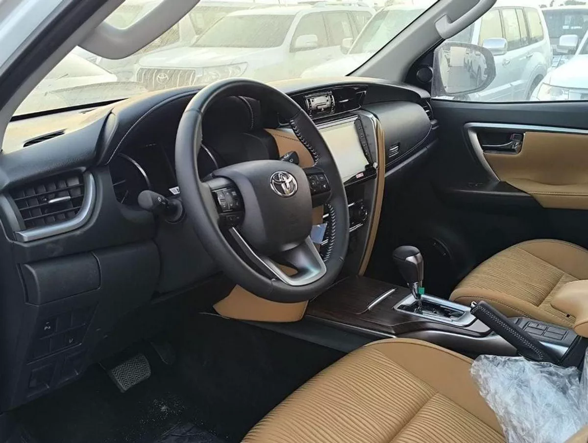 Toyota Fortuner EXR FORTUNER SR5  2.7L AT FULL OPTION PETROL 2024-11-0