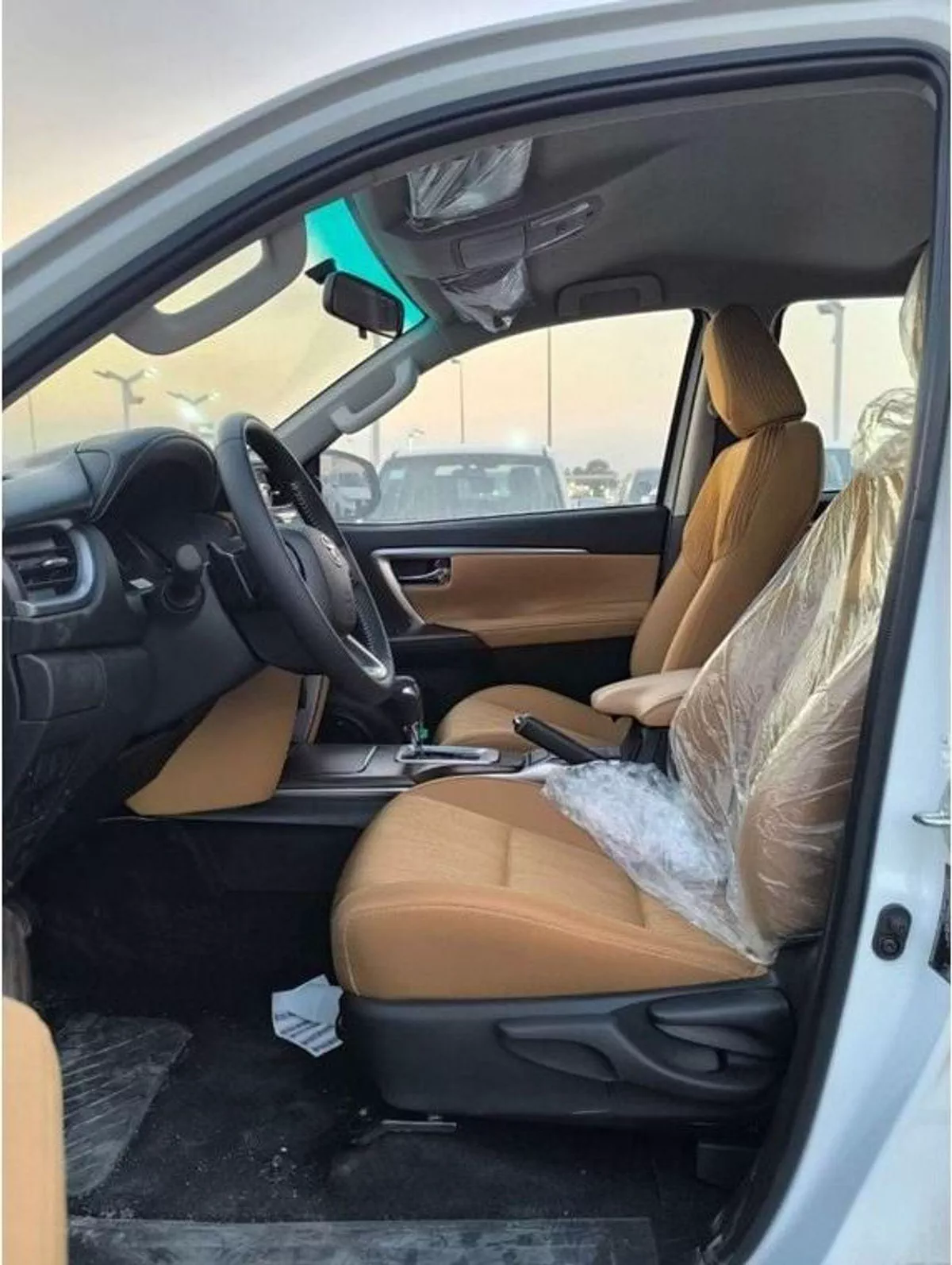 Toyota Fortuner EXR FORTUNER SR5  2.7L AT FULL OPTION PETROL 2024-16-0