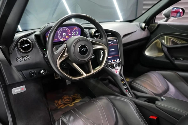 McLaren 720S