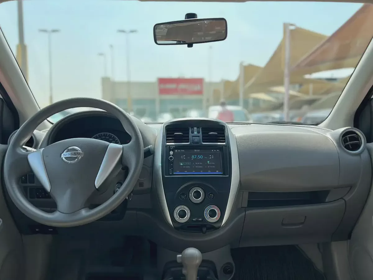 2022 Nissan Sunny | Orginal paint | GCC | Screen | Automatic | Ref#1146-6-6