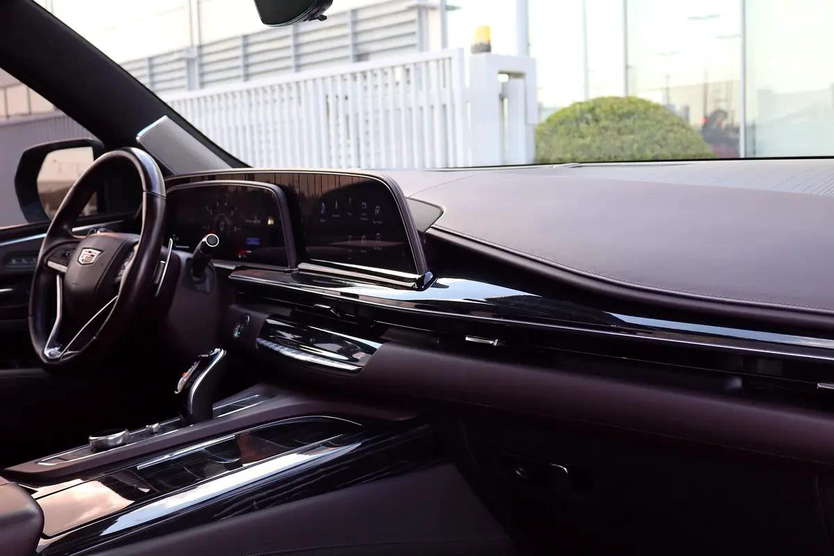 Cadillac Escalade V – Supercharged | 2023 – Full Option | Under Warranty-3-3