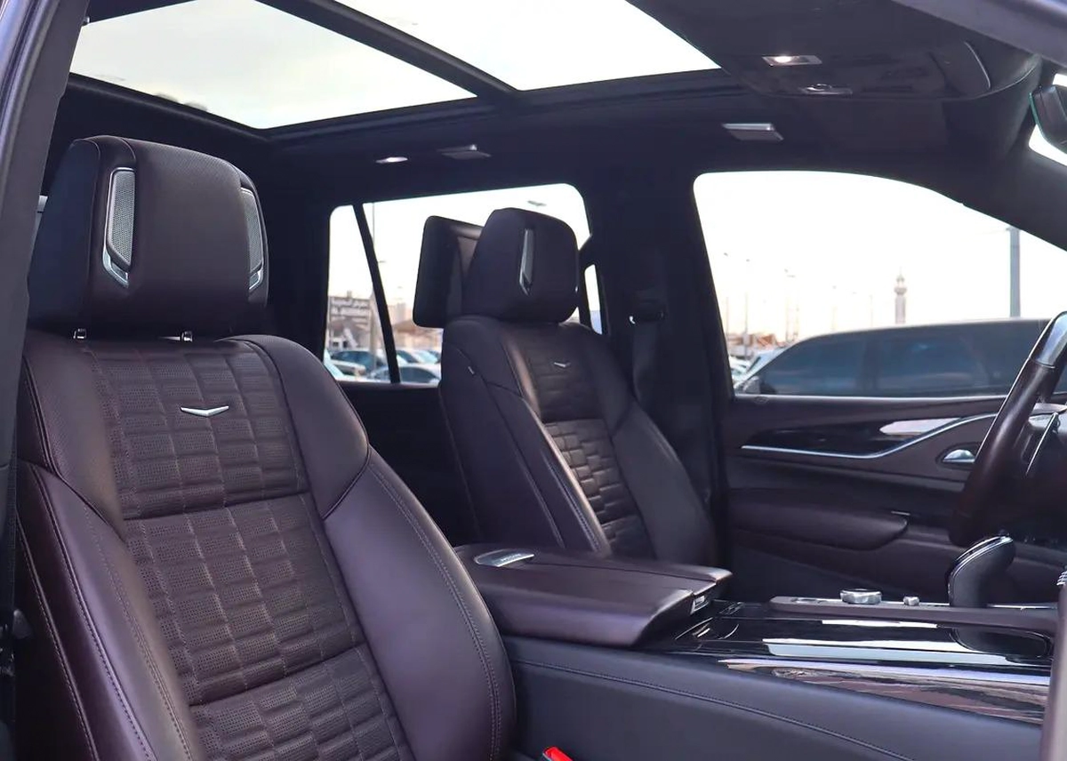 Cadillac Escalade V – Supercharged | 2023 – Full Option | Under Warranty-9-9