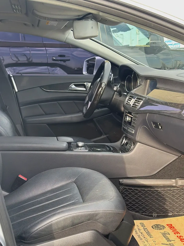 Excellent Condition Mercedes‑Benz CLS 350 BlueEfficiency  2013  Korean Specs