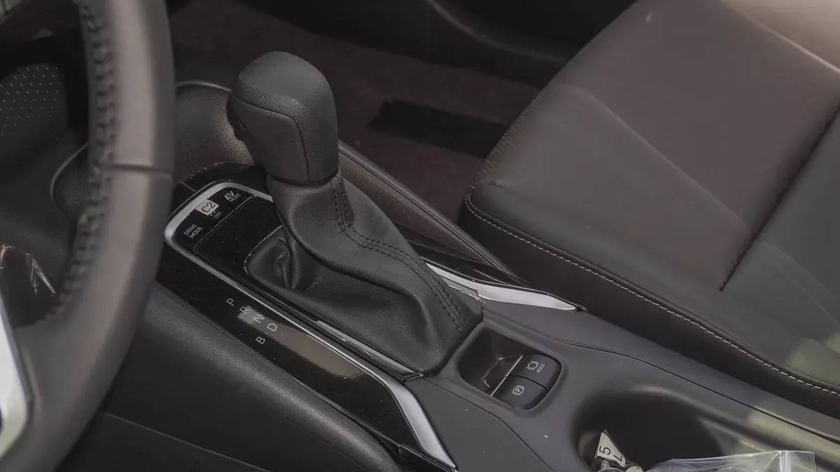 Brand New 2025 - Chinese Specs Toyota Corolla 1.8 Hybrid-9-9