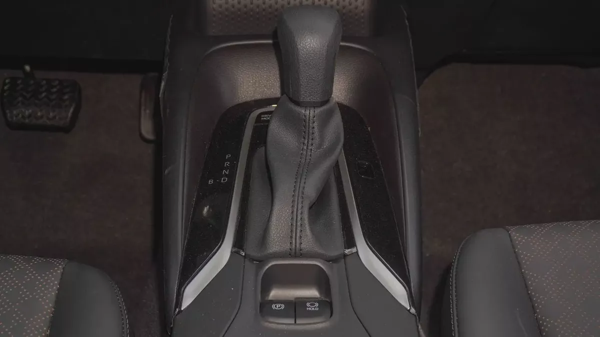 Brand New 2025 - Chinese Specs Toyota Corolla 1.8 Hybrid-10-10