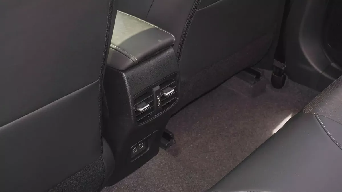 Brand New 2025 - Chinese Specs Toyota Corolla 1.8 Hybrid-14-14