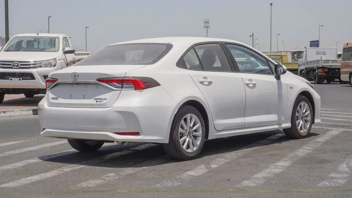 Brand New 2025 - Chinese Specs Toyota Corolla 1.8 Hybrid-3-3