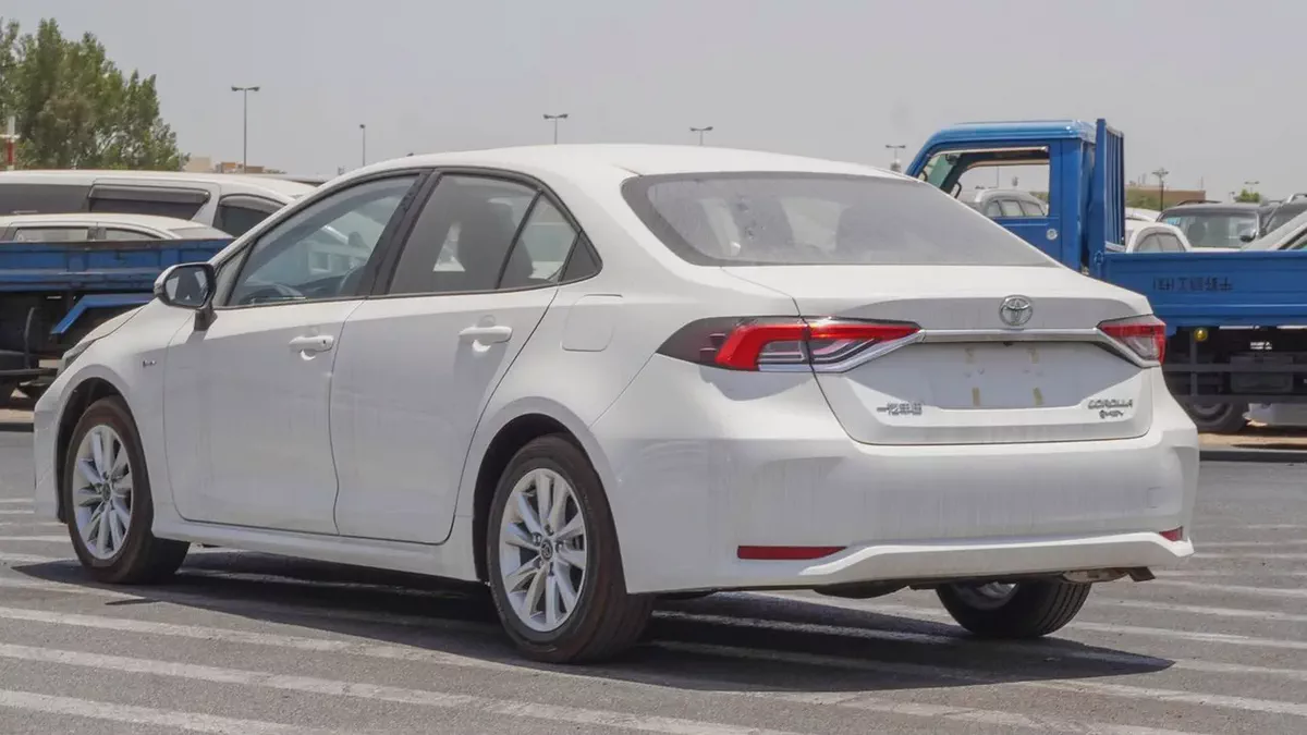 Brand New 2025 - Chinese Specs Toyota Corolla 1.8 Hybrid-4-4