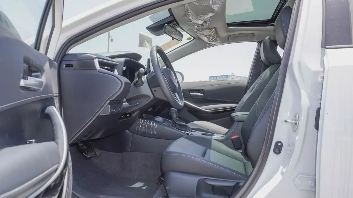 Brand New 2025 - Chinese Specs Toyota Corolla 1.8 Hybrid-6-6