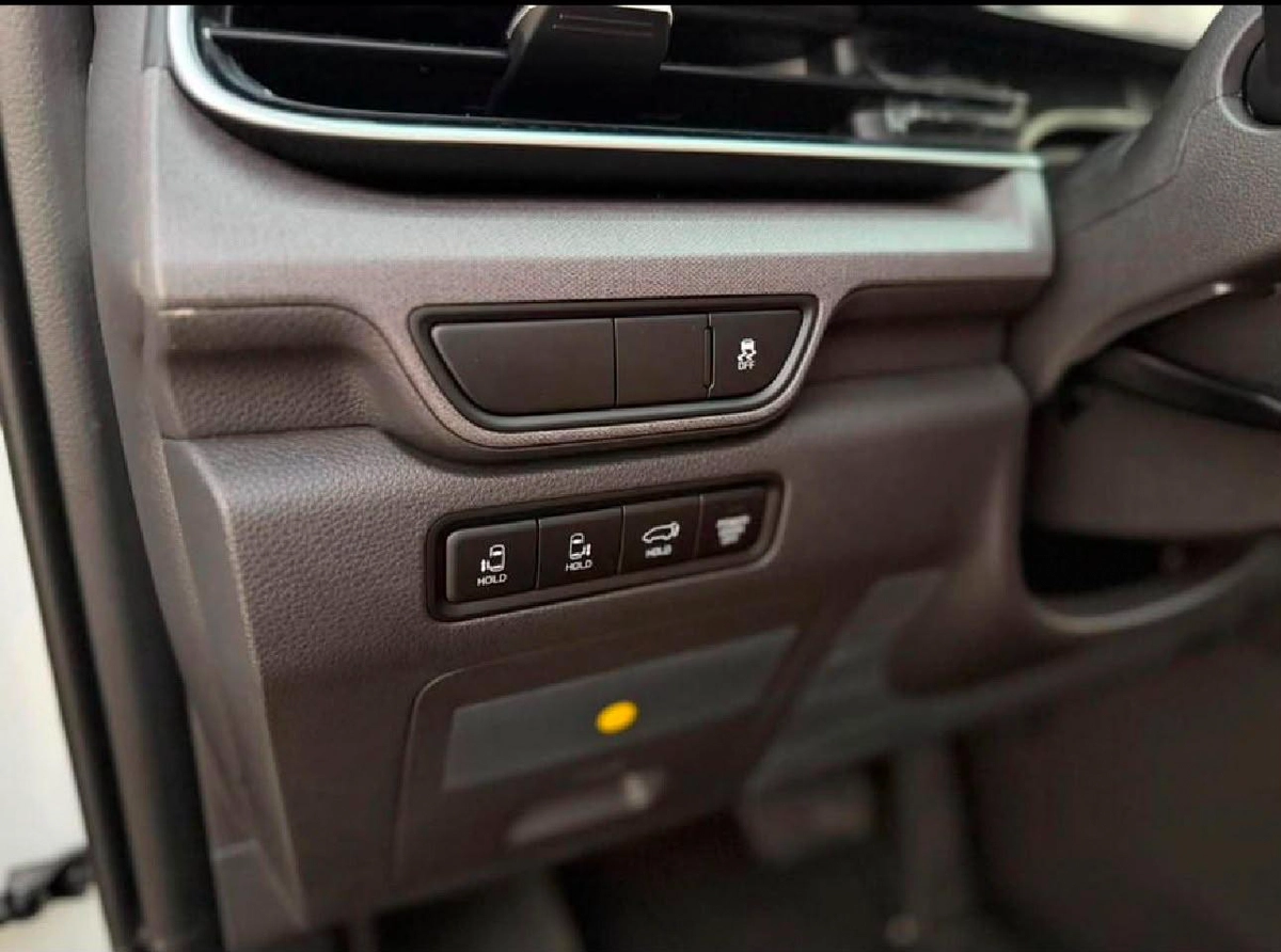 KIA CARNIVAL FULL OPTION GCC SPECS 2026 MODEL-21-21