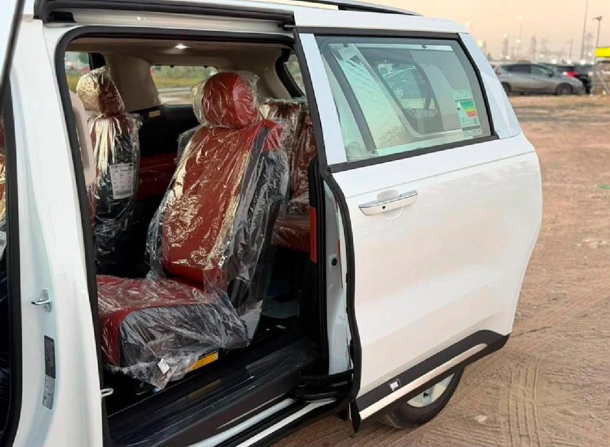 KIA CARNIVAL FULL OPTION GCC SPECS 2026 MODEL-5-5
