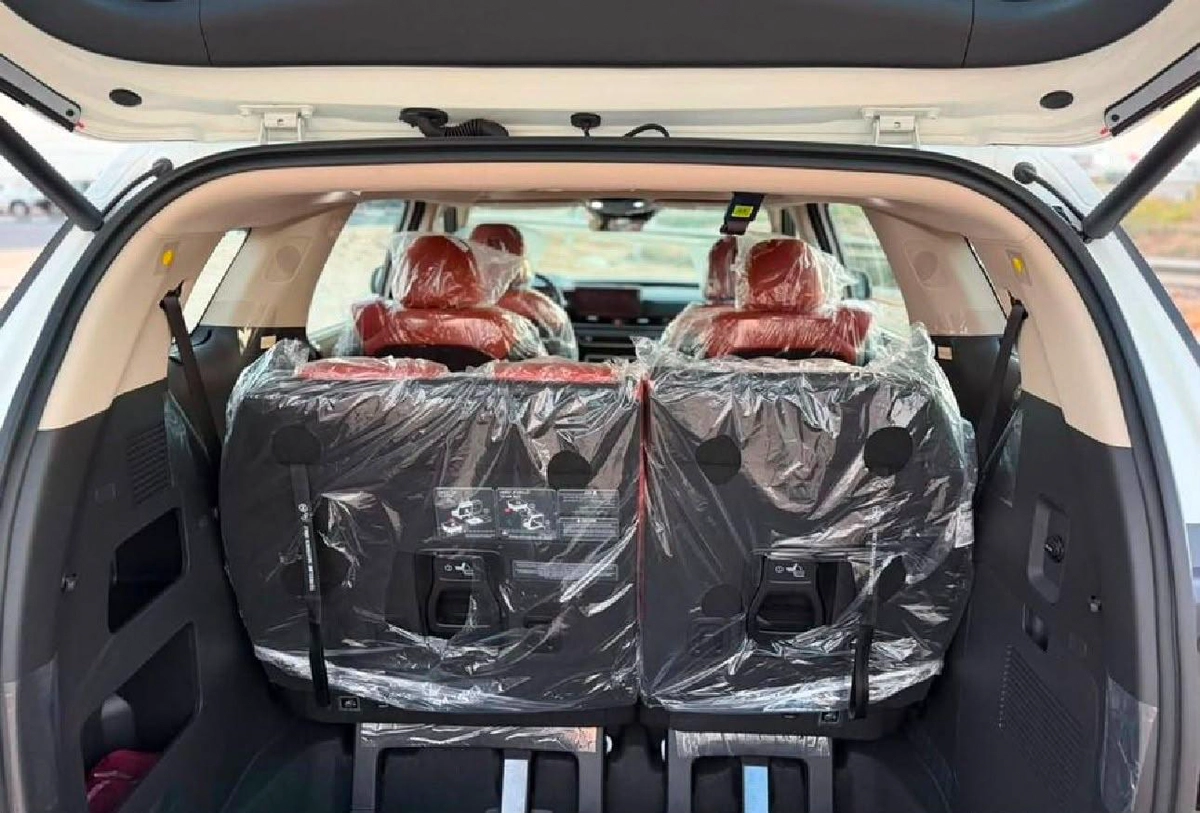 KIA CARNIVAL FULL OPTION GCC SPECS 2026 MODEL-9-9