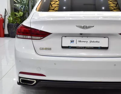 Hyundai Genesis 3.8 ( 2016 Model ) in White Color GCC Specs-2