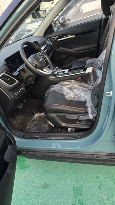 Kia Seltos 1.5L-8