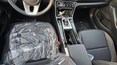 Kia Seltos 1.5L-7