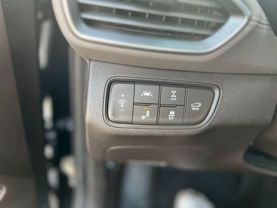 Hyundai Santa Fe 2019 Hyundai Santa - Full Option - 2.4L - V4 - Panoramic View - Push Start - Leather and Electric-36-19