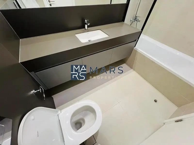 Spacious, Luxury 4 Bedroom End Corner Villa, with Two Living Room and Study Room-11