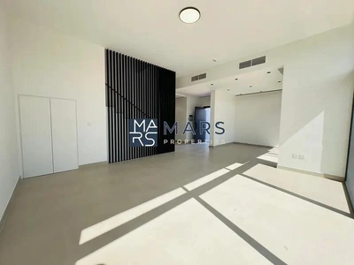 Spacious, Luxury 4 Bedroom End Corner Villa, with Two Living Room and Study Room-24