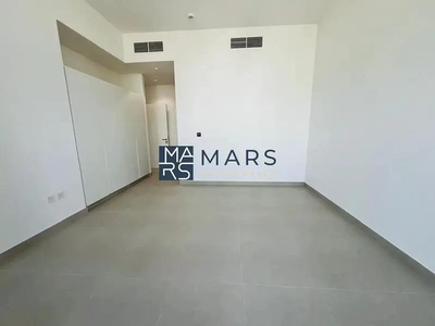 Spacious, Luxury 4 Bedroom End Corner Villa, with Two Living Room and Study Room-6