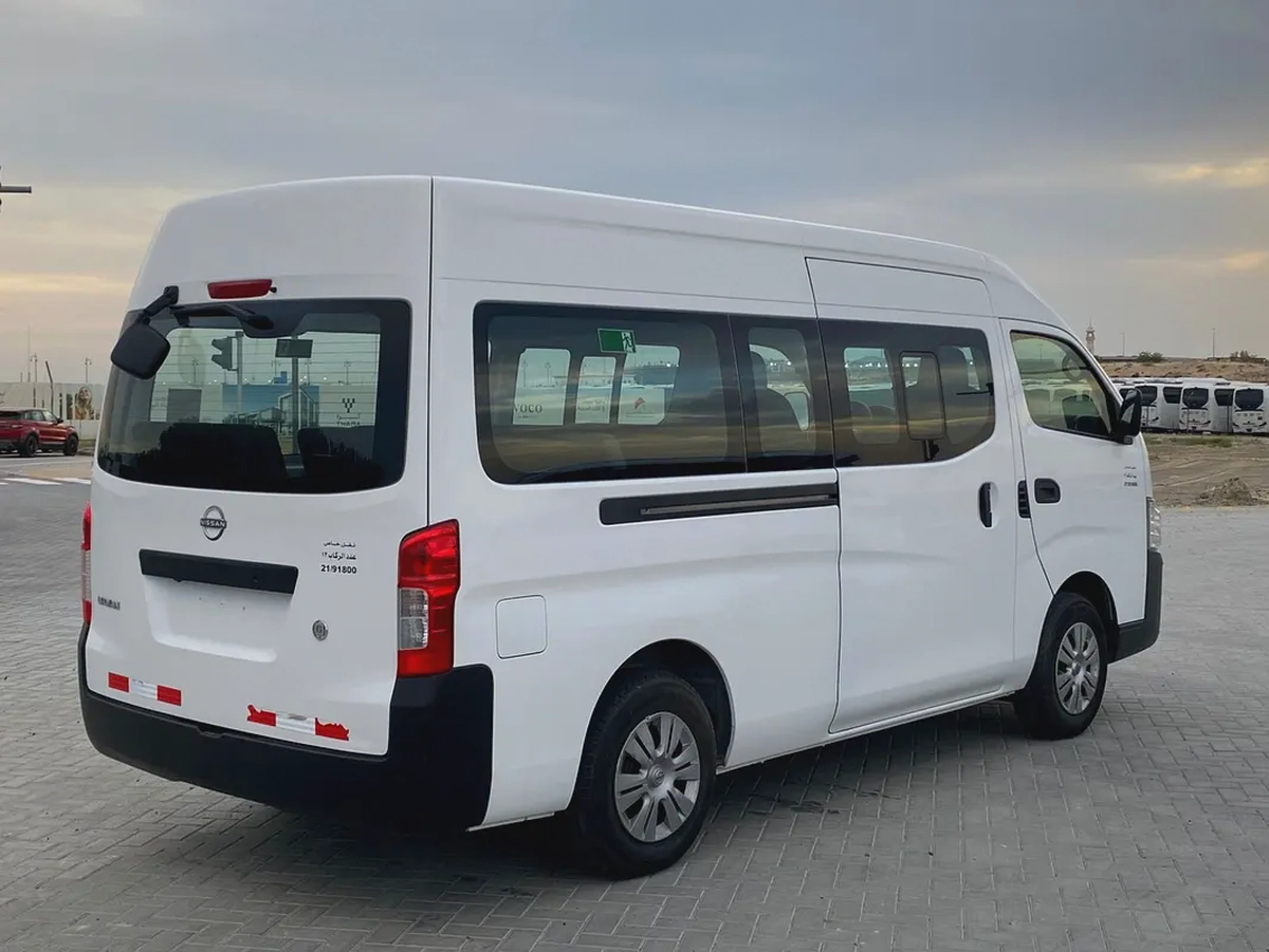 2023 Nissan Urvan NV350 automatic GCC Specs-6-6