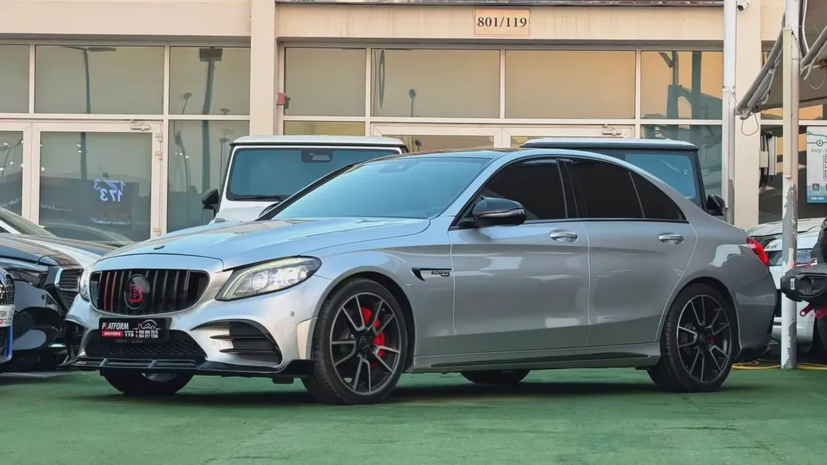 Mercedes-Benz C300 2020 | Premium Package | Clean Condition-7-7