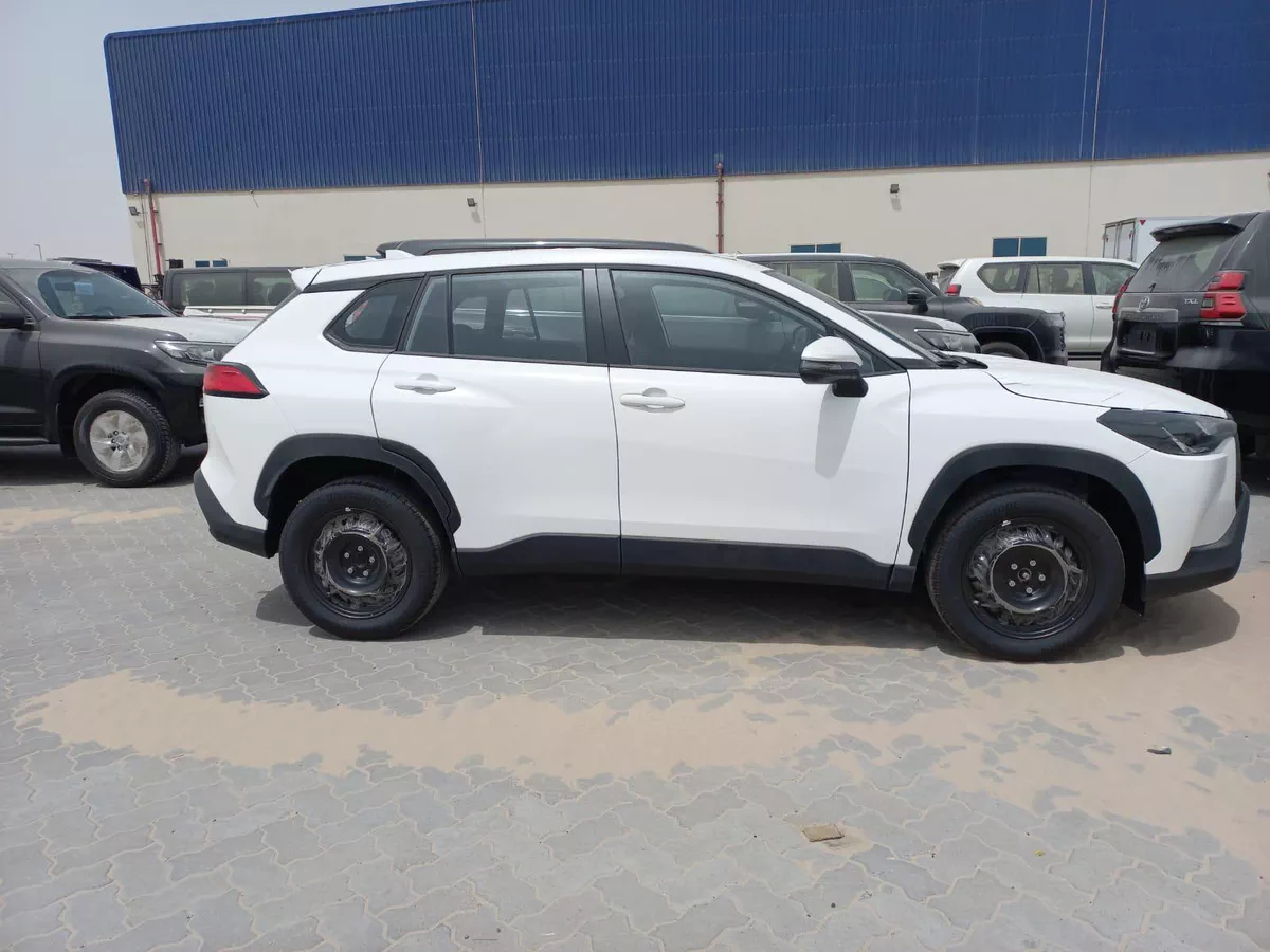 Toyota Corolla Cross 2025 – Full Option | White Exterior | 2025 Model-2-2