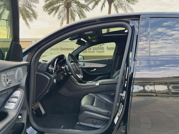 2019 GLC 300 Coupe in very good condition // American specs // Converted To GCC Look