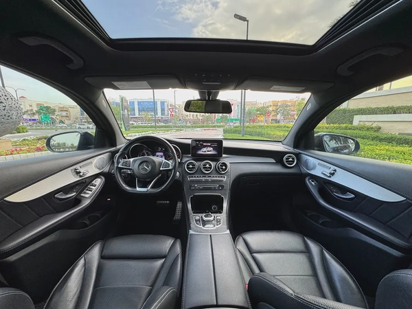 2019 GLC 300 Coupe in very good condition // American specs // Converted To GCC Look