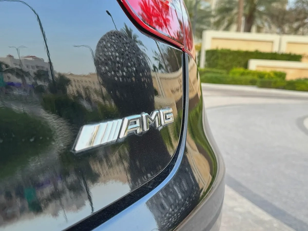 2019 GLC 300 Coupe in very good condition // American specs // Converted To GCC Look