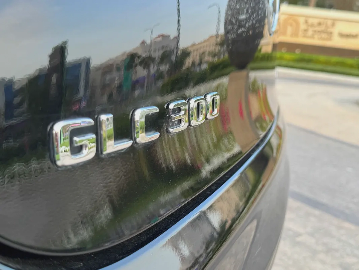 2019 GLC 300 Coupe in very good condition // American specs // Converted To GCC Look-13-13