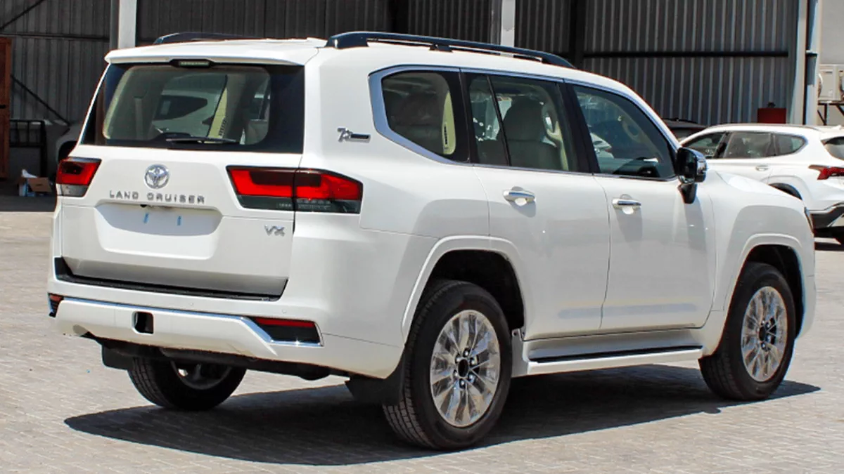 Toyota Land Cruiser VX 3.3L DIESEL 2024-10-0