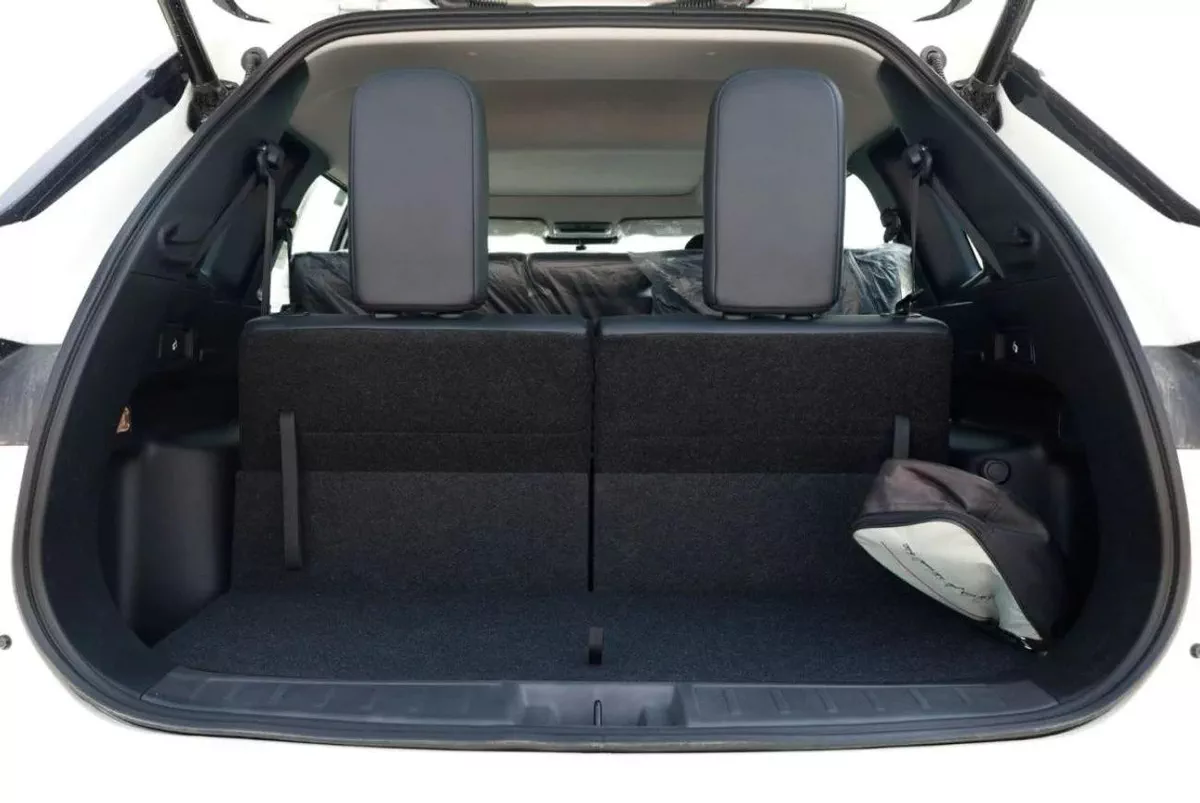 Mitsubishi Outlander GLX MIDLINE OUTLANDER 2.5L 4WD WHITE-15-15