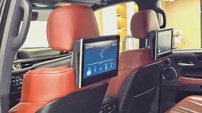 LEXUS - LX 570 - 25 EDITION -  2021 MODEL - GCC SPECS - 70,000 KM - BLACK / TAN-10