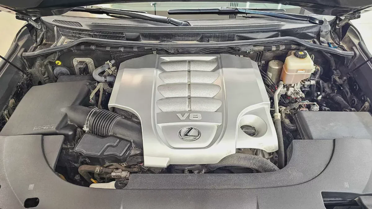 LEXUS - LX 570 - 25 EDITION -  2021 MODEL - GCC SPECS - 70,000 KM - BLACK / TAN-12-12
