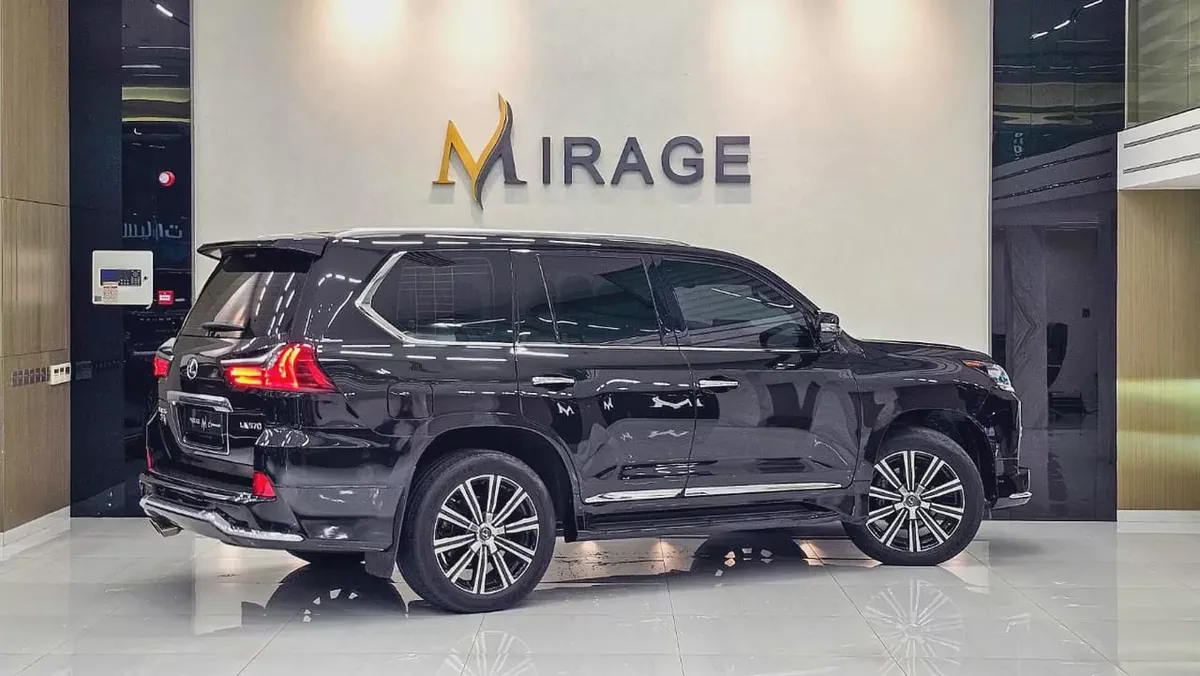 LEXUS - LX 570 - 25 EDITION -  2021 MODEL - GCC SPECS - 70,000 KM - BLACK / TAN-15-15