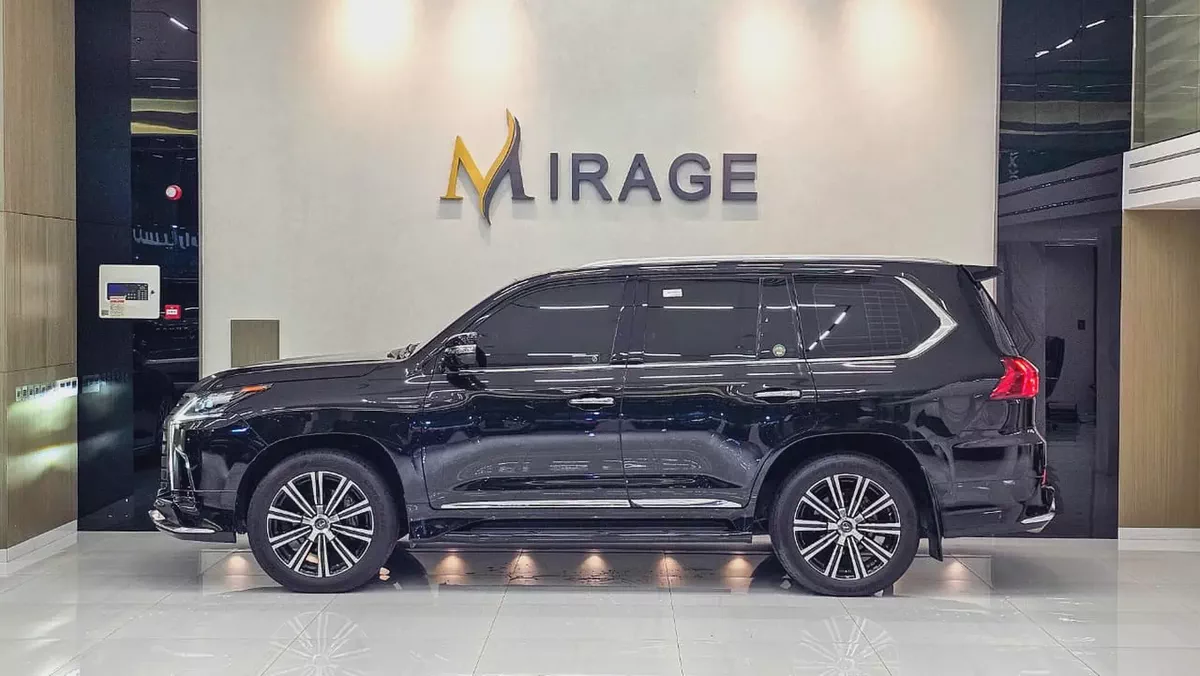 LEXUS - LX 570 - 25 EDITION -  2021 MODEL - GCC SPECS - 70,000 KM - BLACK / TAN-17-17