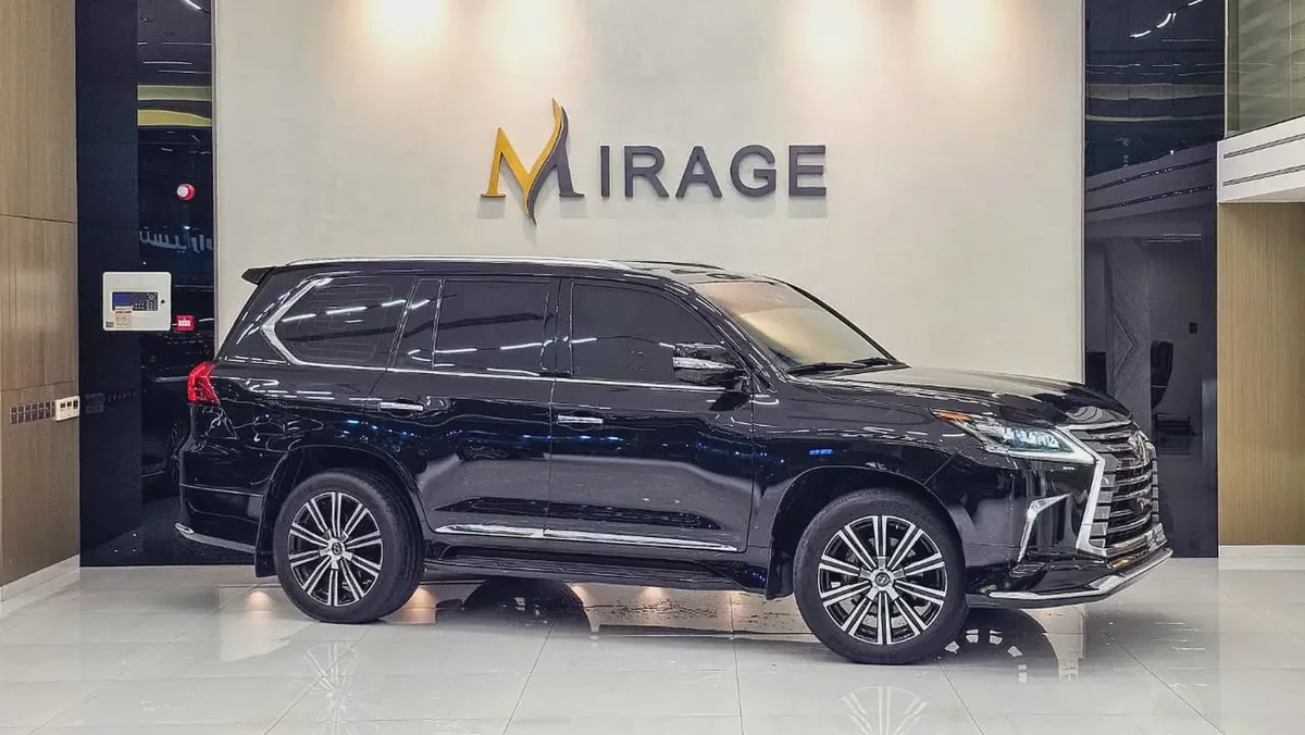 LEXUS - LX 570 - 25 EDITION -  2021 MODEL - GCC SPECS - 70,000 KM - BLACK / TAN