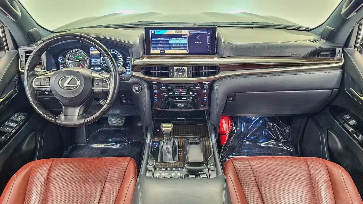 LEXUS - LX 570 - 25 EDITION -  2021 MODEL - GCC SPECS - 70,000 KM - BLACK / TAN-1-1