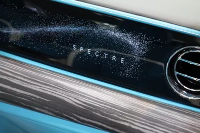 Rolls-Royce Spectre 2025-11