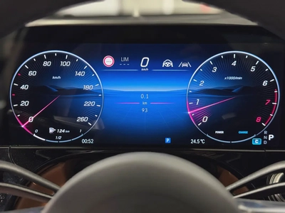 Mercedes-Benz E 300 AMG 4MATIC | 2026 | Full Option | Brand New.-11
