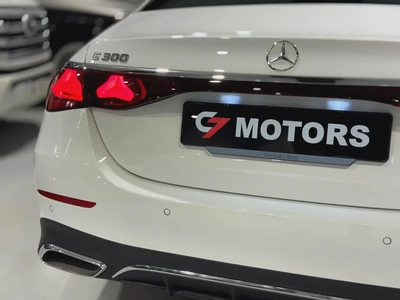 Mercedes-Benz E 300 AMG 4MATIC | 2026 | Full Option | Brand New.-19