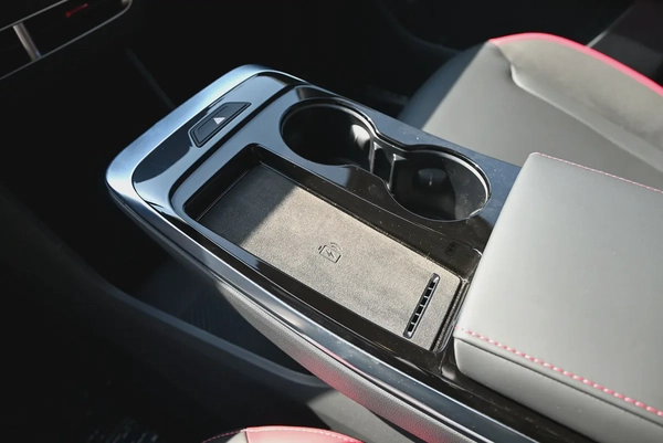 EMI 1,350 AED - JETOUR DASHING 1.6T LUXURY 2025 - READY TO DRIVE - NO WAITING