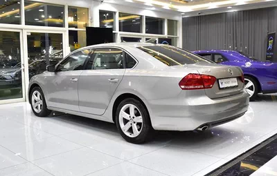 Volkswagen Passat ( 2013 Model ) in Silver Color Canadian Specs-3