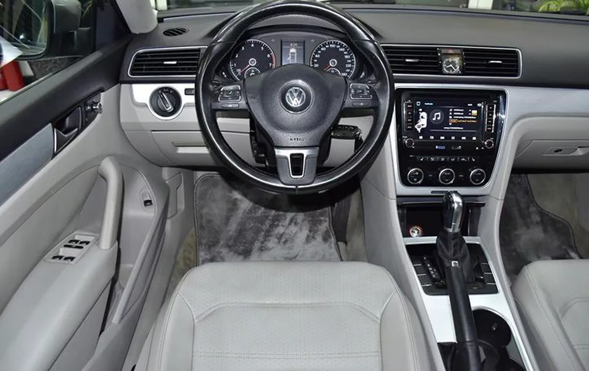 Volkswagen Passat ( 2013 Model ) in Silver Color Canadian Specs-9-9