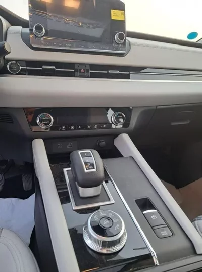 Mitsubishi Outlander GLX MIDLINE OUTLANDER 2.5L-8